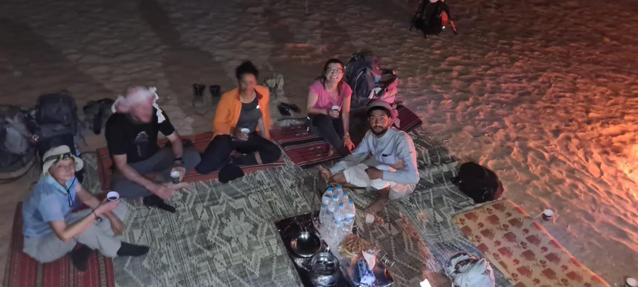 Star Guide Luxury Camp Hotel Wadi Rum Luaran gambar