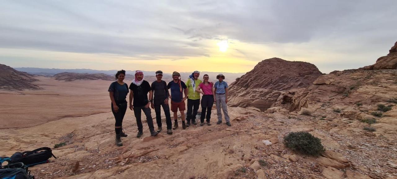 Star Guide Luxury Camp Hotel Wadi Rum Luaran gambar