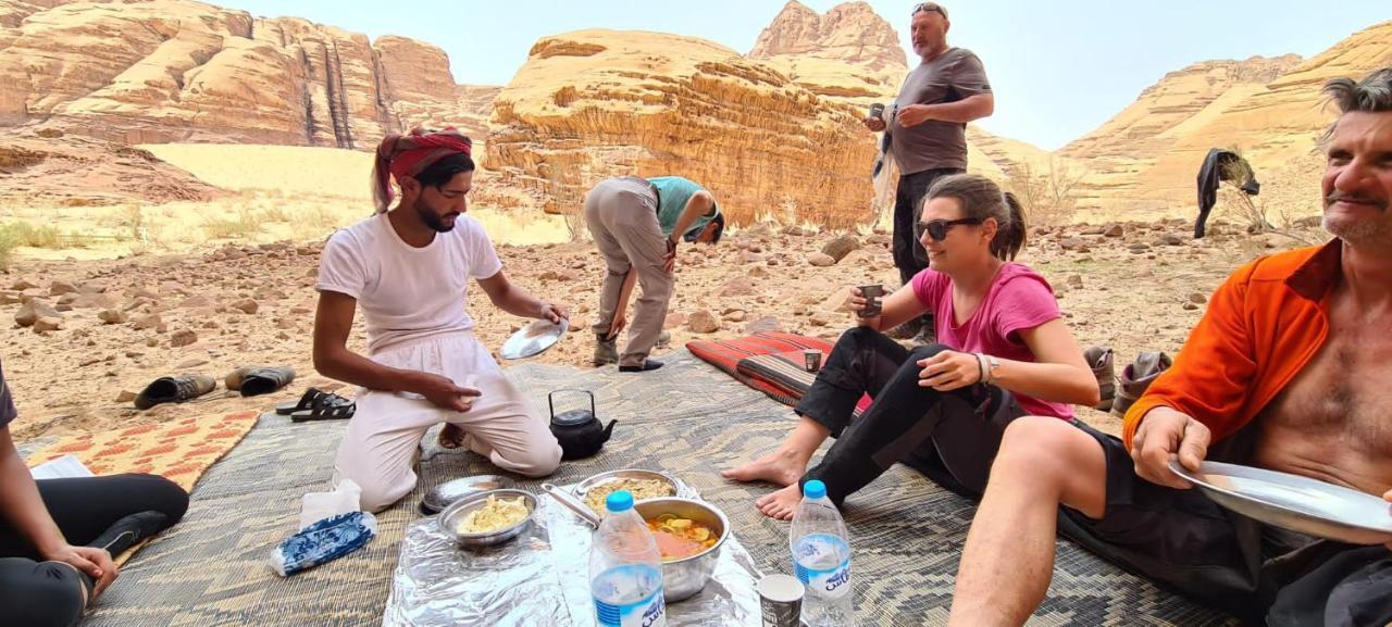 Star Guide Luxury Camp Hotel Wadi Rum Luaran gambar