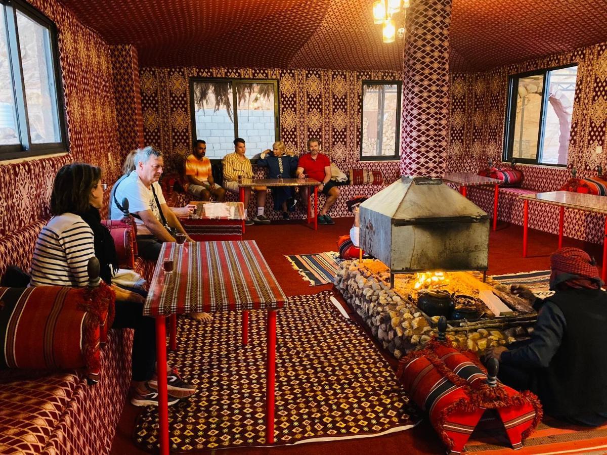 Star Guide Luxury Camp Hotel Wadi Rum Luaran gambar